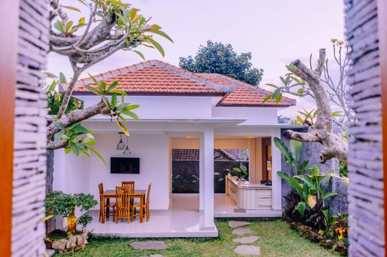 The Sidemen Villa 외부 사진